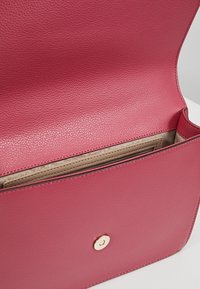DKNY Borsa a tracolla - pink