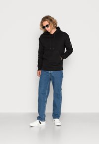 Jack & Jones JCOCLASSIC WAFFLE NOOS - Luvtröja - black