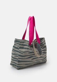 Fritzi aus Preußen IZZY - Shopping Bag - zebra wild