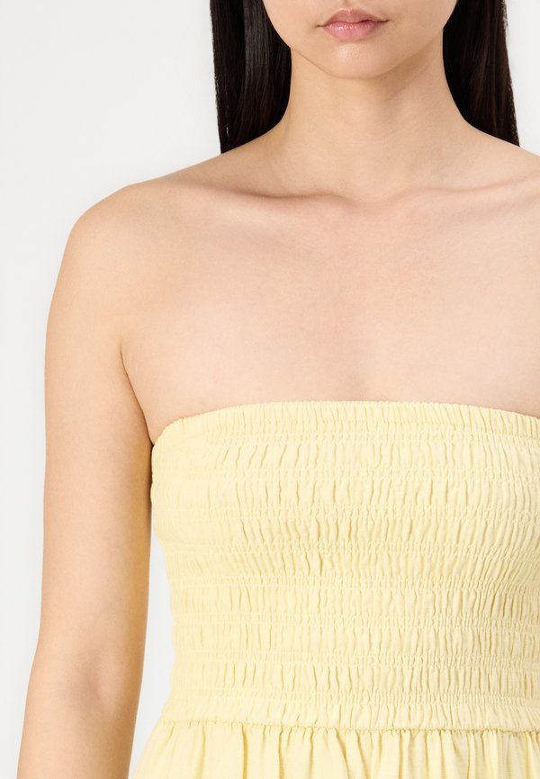 STRAPLESS DROP WAIST CHANNELED MIDI DRESS  - Day dress - double cream3