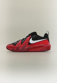Δεν επιλέχθηκε, black/white/university red/gym red/team red