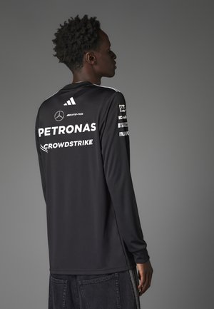 Adidas Free Shipping With AdiClub Mercedes — foto 2