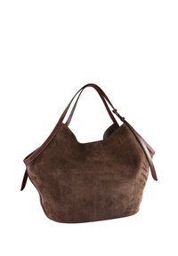 Rjava semiš torba z širokim odprtjem, temno rjavimi usnjenimi naramnicami in gladko teksturo. Ima zaobljeno, sproščeno obliko.