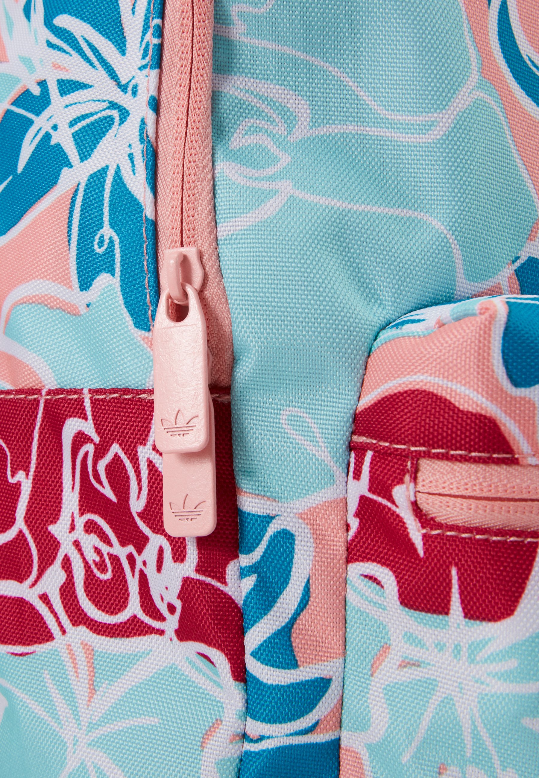 zaino adidas celeste