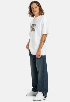STAR FILLED HSS - T-shirt imprimé - white