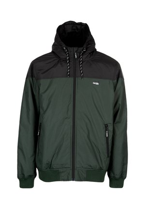 Herrenjacke mit grünem Körper und schwarzem oberen Teil, ausgestattet mit einer Kapuze, Reißverschlusstaschen, verstellbaren Kordeln und gerippten Bündchen.