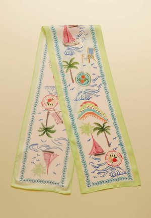 Kerge sall troopilise rannadisainiga, millel on palmipuud, purjelaevad, lained, päike, rannatoolid ja puuviljamotiivid kreemja ja roheliste ääristega.