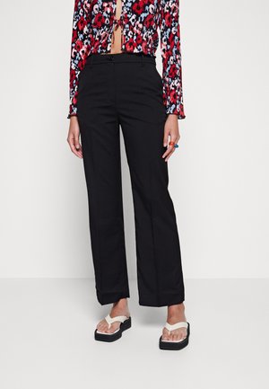IBEN SUITING - Tygbyxor - black dark