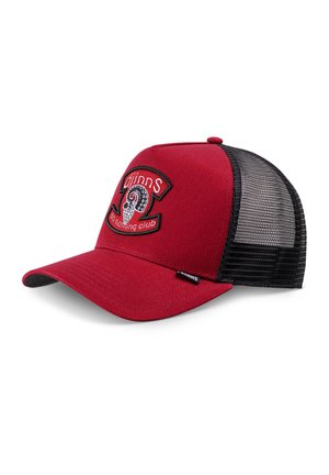 Rot-schwarze Mesh-Trucker-Kappe mit einem Oktopus-Tentakel-Patch und dem Schriftzug „djinns do nothing club“ auf dem Frontpanel.