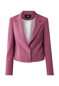 Blazer cropped rose avec revers, deux boutons sur le devant et une finition texturée subtile. L'intérieur présente une doublure à rayures blanches.