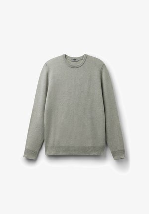 Jasnozielony sweter wykonany z miękkiej dzianiny, z okrągłym dekoltem, ściągaczami na mankietach oraz prostym, nieozdobionym wzorem.