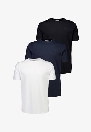 Trzy koszulki T-shirt z okrągłym dekoltem w kolorze białym, granatowym i czarnym, wykonane z bawełny, z krótkimi rękawami i subtelnymi akcentami logo na piersi.