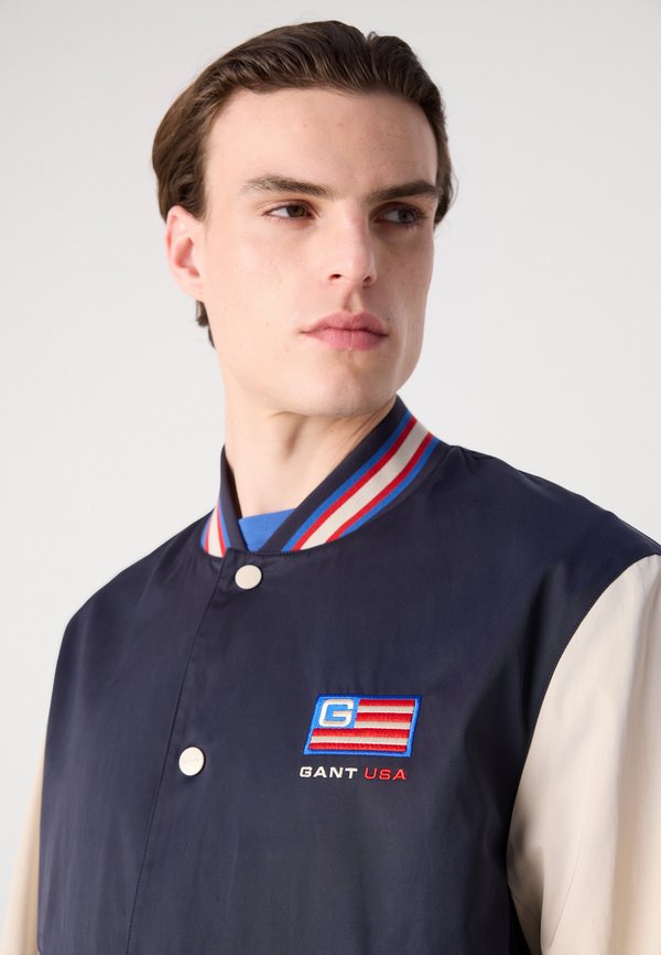 LIGHT VARSITY JACKET - Bomber Jacket3