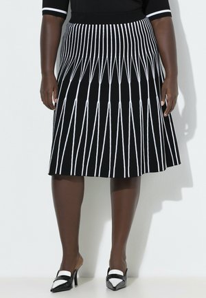 CONTRAST  - Jupe trapèze - black