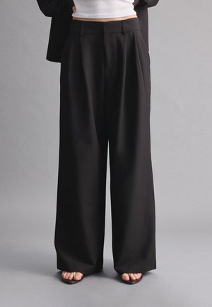 Stradivarius, WIDE-LEG SMART TROUSERS WITH BUTTONS 04536428 - Pantalon classique - black