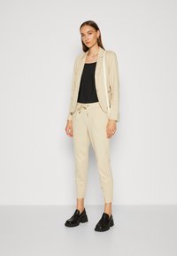 b.young RIZETTA - Stoffhose - safari melange