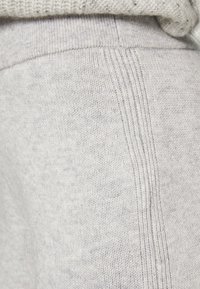 Club Monaco Tygbyxor - light grey