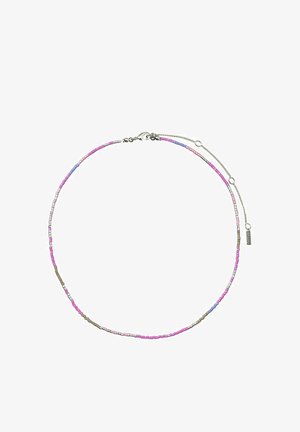 Kralenketting in roze, blauw en zilveren tinten, met kleine cilindrische kralen en een zilveren sluiting met kettingverlenging voor verstelbare lengte.