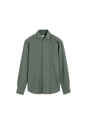 Camisa verde de manga larga con botones, cuello, puños estándar y dobladillo recto, mostrada sobre un fondo blanco.