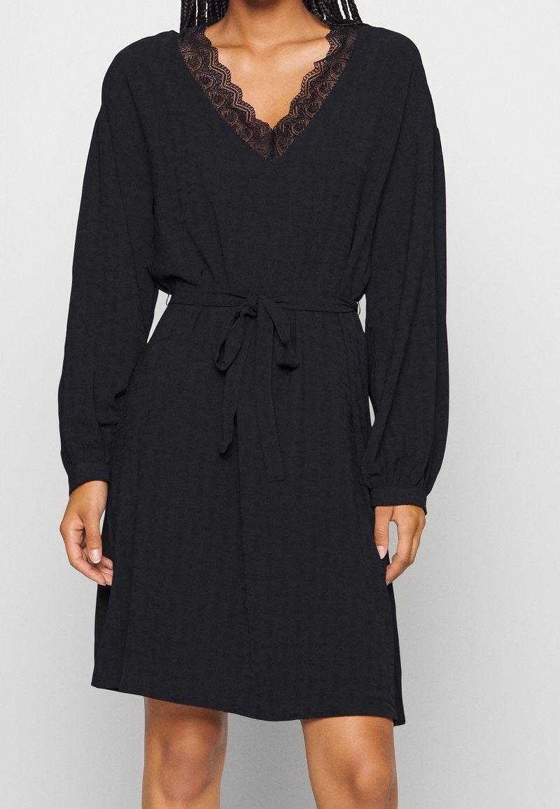 Vero Moda Denní šaty - black