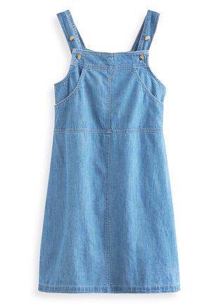 Robe sans manches en denim bleu clair avec bretelles réglables maintenues par des boutons métalliques et poches avant, présentée sur fond blanc.