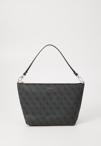 Borsa a spalla Guess nera con superficie texturizzata, logo dorato, chiusura con zip e una sola tracolla regolabile. Design elegante e angolare.