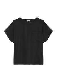 Sort kortærmet T-shirt lavet af blødt bomuld med rund hals. Har en lille lomme på venstre bryst og en afslappet, løs pasform.