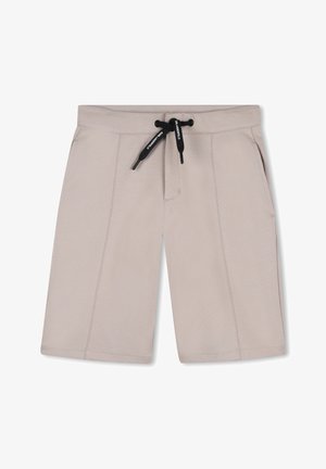 Pantaloncini beige fino al ginocchio con coulisse nera con scritte bianche, tasche laterali e cuciture visibili sui pannelli anteriori.