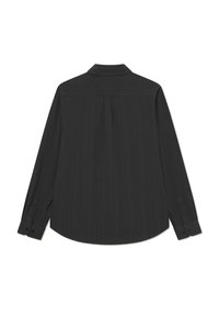 Langärmeliges Hemd in einfarbigem Schwarz, gefertigt aus einem glatten Stoff. Verfügt über eine Rückenfalte, einen abgerundeten Saum und mit Knöpfen versehene Manschetten.