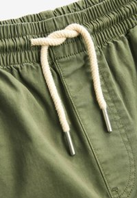 Next REGULAR FIT - Tréningruha alsók - khaki green