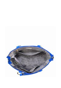 Blauwe leren handtas met een ritssluiting. Het interieur heeft een lichtgrijze stof met bloemenpatronen, twee vakken en een metalen clip voor sleutels.