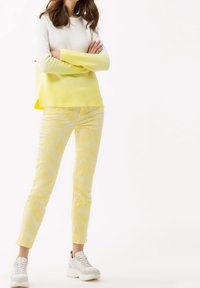 BRAX Pullover - yellow