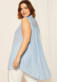 Curves Like These SLEEVELESS PLEATED - Top - blue