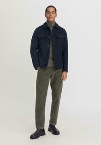 hessnatur Strickpullover - oliv