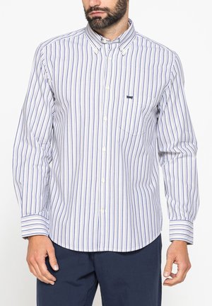 Carrera Jeans, BUTTON-DOWN SHIRT LONG SLEEVE - Camicia - striped pattern in shades of white, beige, blue and grey