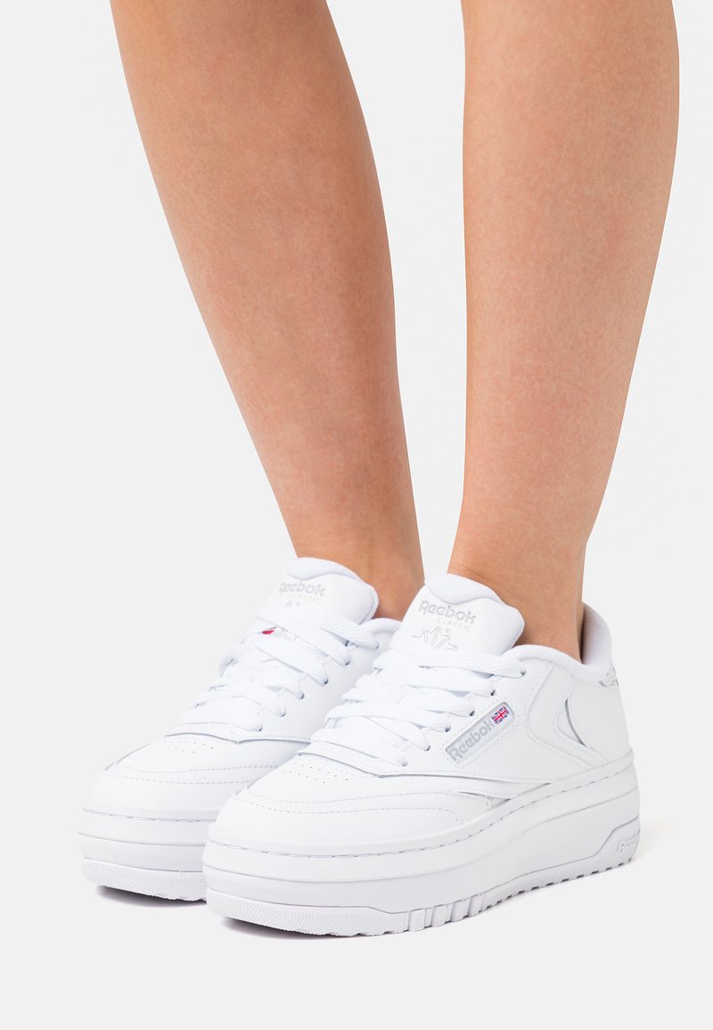 Reebok Classic CLUB EXTRA - Sneaker low - footwear white/pure grey/weiß ...
