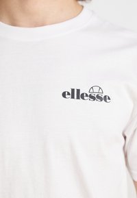 Ellesse AZZINI 3 PACK  - Camiseta básica - white