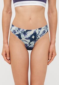 Høyt liv bikini-bukser med et marineblått og lyseblått abstrakt marmor mønster, laget av et glatt, stretch-stoff. Inneholder minimal merkevare.
