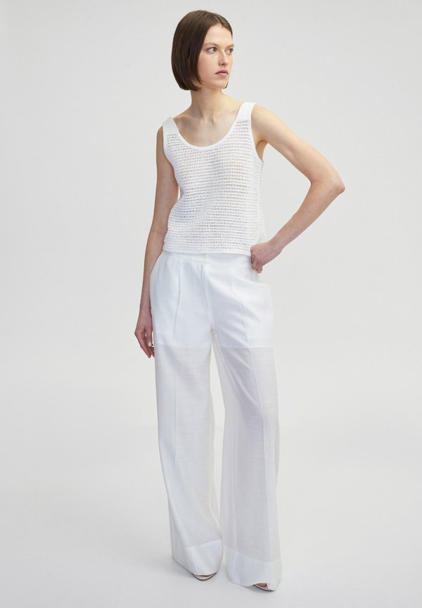 IRONED CREASE WIDE LEG FIT - Stoffhose - ecru