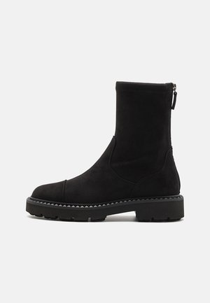 Kennel + Schmenger, Bottines à plateau - black