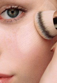 Thumbnail Image 2