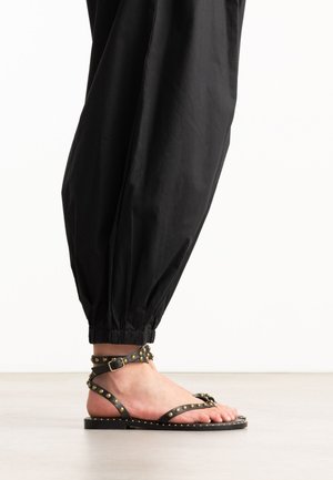 sacha, MIT NIETEN - Sandales - black