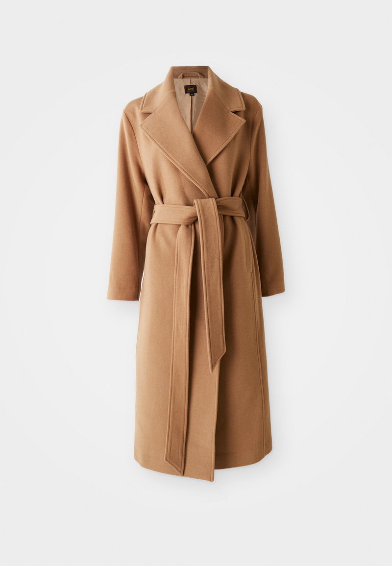 Lee Mantel camel