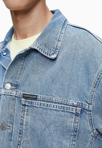 Calvin Klein Jeans Džínová bunda - light blue