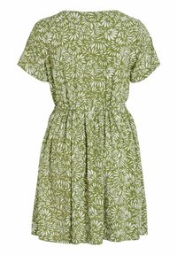 Robe florale verte présentant un motif botanique blanc, manches courtes, encolure ronde et une taille élastique pour un effet froncé.