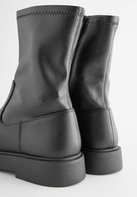 Next FOREVER COMFORT SOCK CHELSEA - Ankelstøvler - black