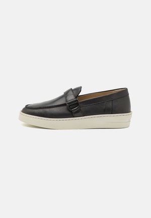 Stuart Weitzman HAMPTONS BUCKLE LOAFER - Slip-ons - black
