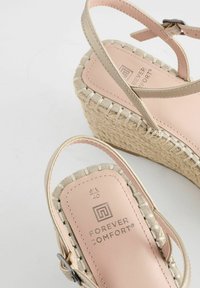 Next FOREVER COMFORT SQUARE TOE BEADED REGULAR FIT - Obuv na platformovom opätku - metallic
