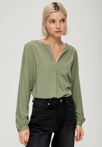 QS MIT AUSSCHNITT - Tunika