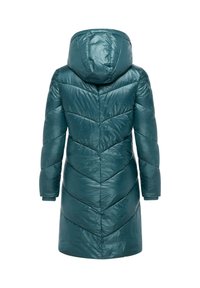 Teal pufferjas met capuchon, voorzien van een chevron-quiltontwerp, lange mouwen en ribgebreide manchetten, benadrukt door een slanke, glanzende stof.